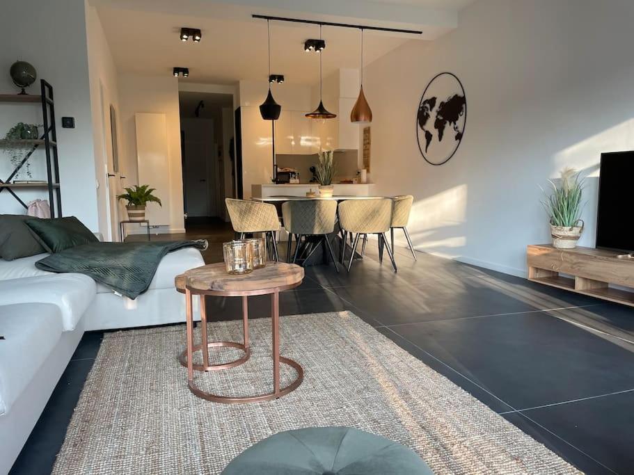 Ostend Chic, Luxe Loftstijl In Oostende מראה חיצוני תמונה
