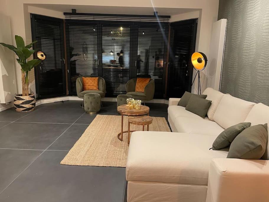 Ostend Chic, Luxe Loftstijl In Oostende מראה חיצוני תמונה